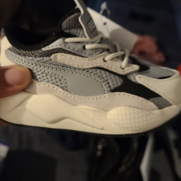 Baby sneakers - Picture 2 of 3